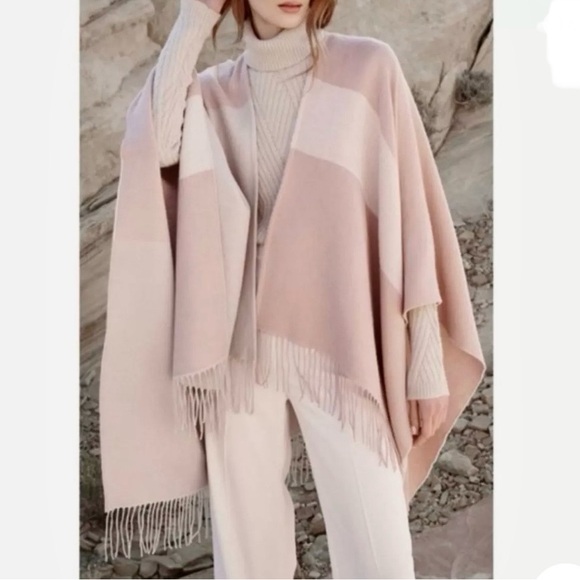 New SOIA & KYO woven color blocked open wrap/scarf/cardigan with fringe trim - Picture 3 of 10